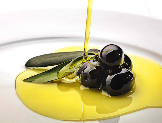 EVOO CONSUMPTION REDUCES MORTALITY RATE BY 30%